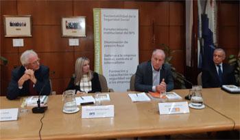 Presentación del libro "El futuro del trabajo y su impacto en la seguridad social del Uruguay" Presentación del libro "El futuro del trabajo y su impacto en la seguridad social del Uruguay"