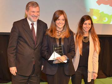 Ministro de Industria entrega premio Emprender 2012 Ministro de Industria entrega premio Emprender 2012