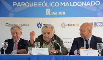 Presidente José Mujica inauguró complejo eólico Sierra de los Caracoles Presidente José Mujica inauguró complejo eólico Sierra de los Caracoles