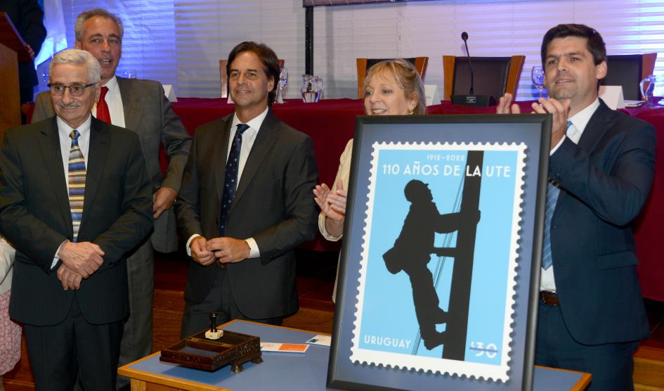 Lacalle Pou y autoridades de UTE
