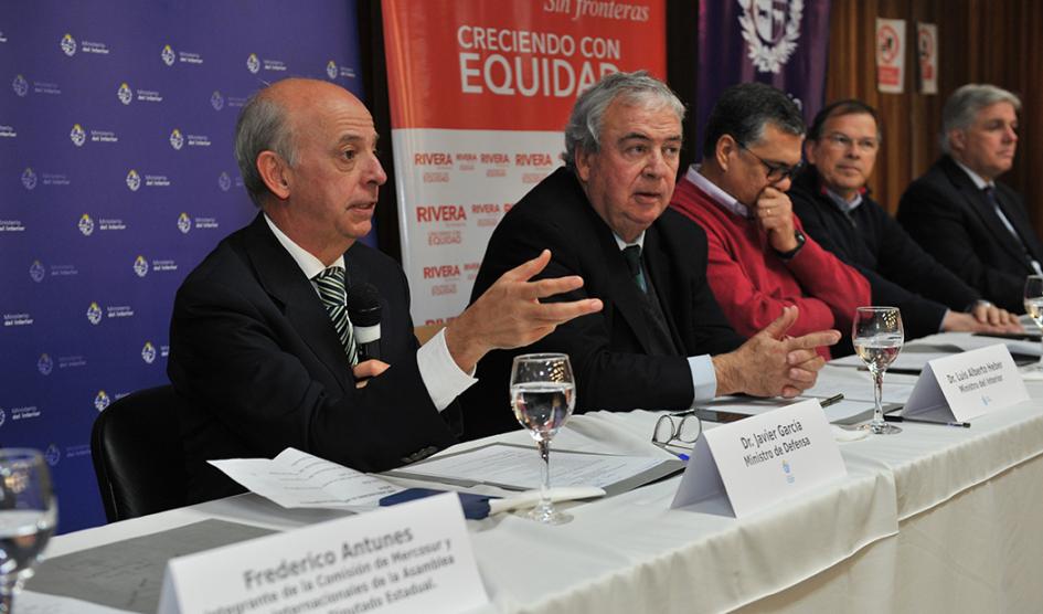 García, Heber y Bustillo en Rivera