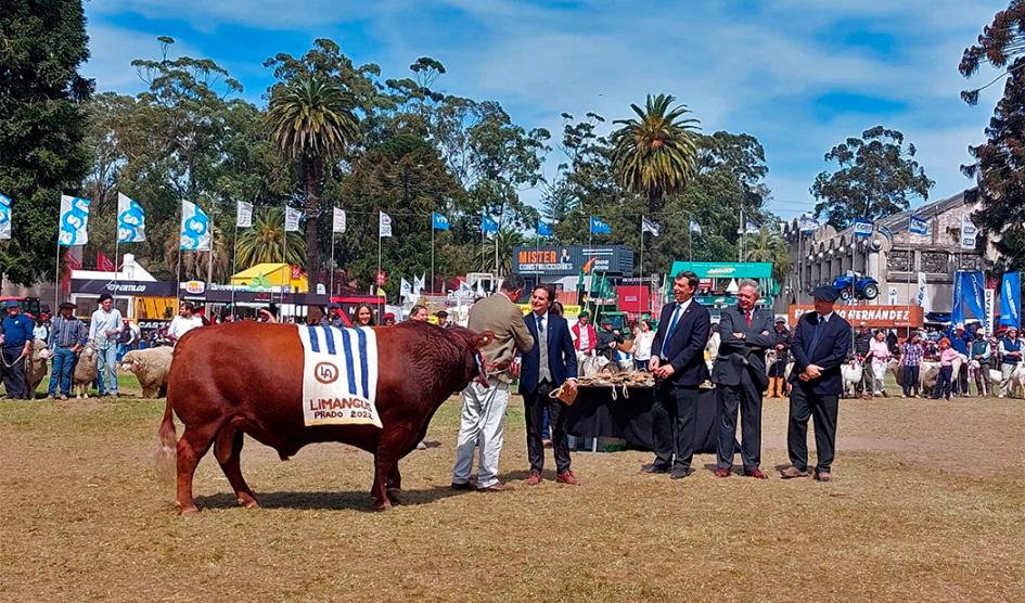 Lacalle Pou en cierre de la Expo Prado 2022