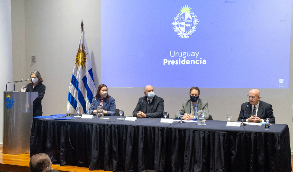 Autoridades de OPP, AUCI y PNUD