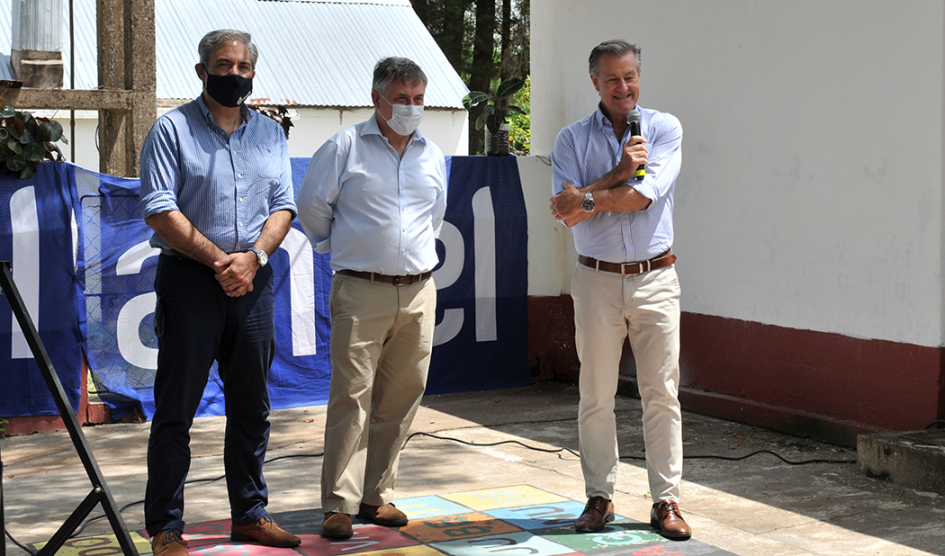 Gurméndez en inauguración de radio bases