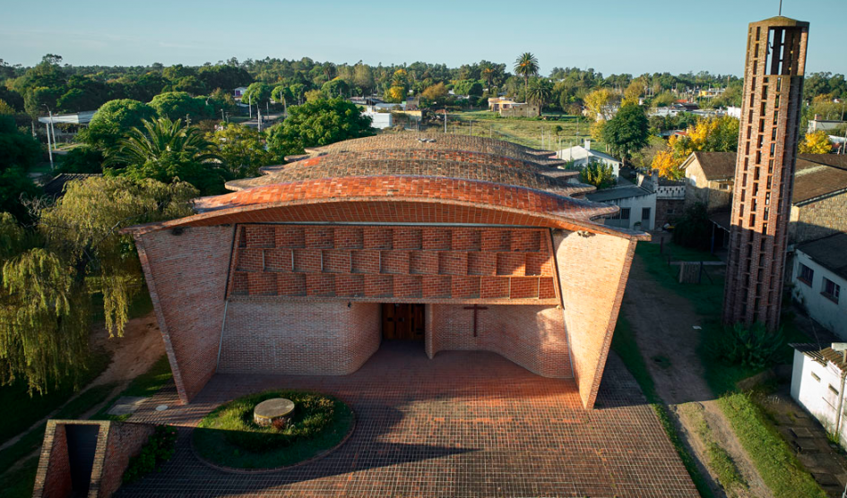 Iglesia Cristo Obrero y Nuestra Señora de Lourdes