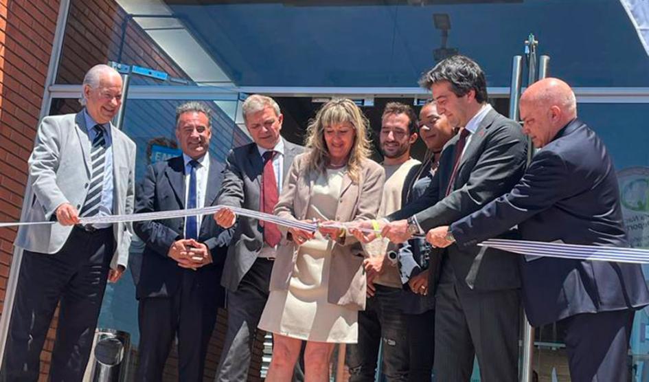 Autoridades de Salud Pública, Turismo, LATU y Secretaría Nacional de Deporte cortan la cinta del nuevo laboratorio Autoridades de Salud Pública, Turismo, LATU y Secretaría Nacional de Deporte cortan la cinta del nuevo laboratorio
