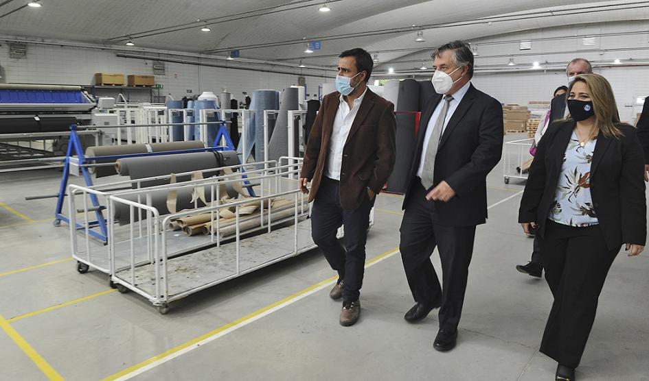 Ministro Paganini visita empresa Bader Ministro Paganini visita empresa Bader