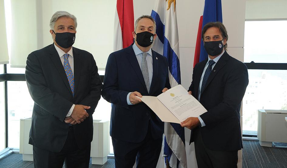 Bustillo, Perazza y Lacalle Pou