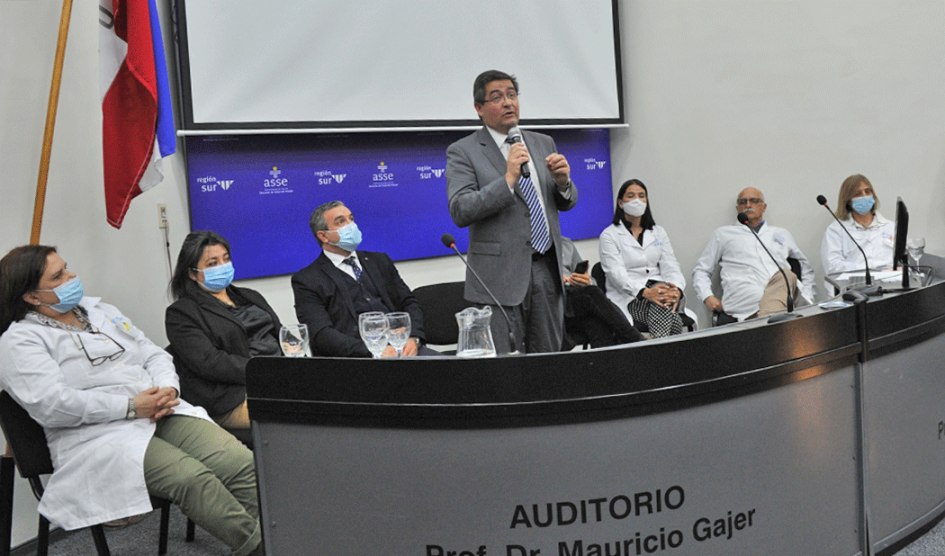 Leonardo Cipriani en inauguración de Hospital de Día Leonardo Cipriani en inauguración de Hospital de Día
