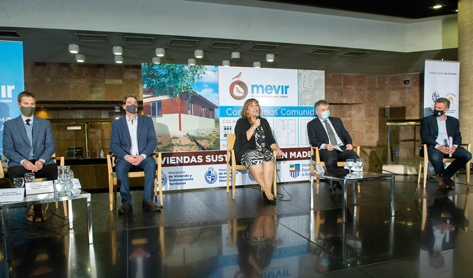 Autoridades en presentación del plan Autoridades en presentación del plan