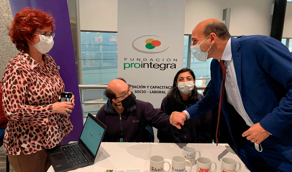 Ministro Lema en la inauguración