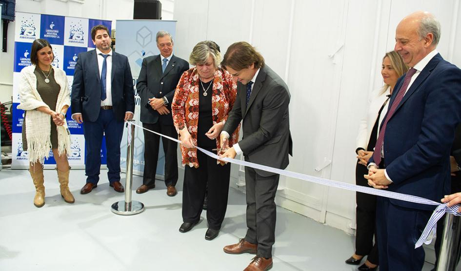 Lacalle Pou en Laboratorio Montevideo