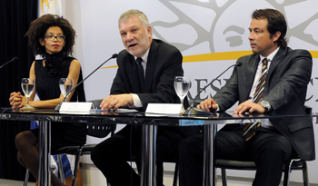 Autoridades tras apertura de propuestas para construcción de nuevo centro logístico del Correo Autoridades tras apertura de propuestas para construcción de nuevo centro logístico del Correo