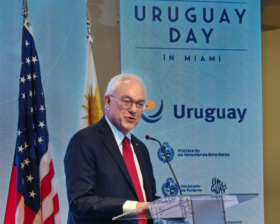 Ministro Mario Lubetkin