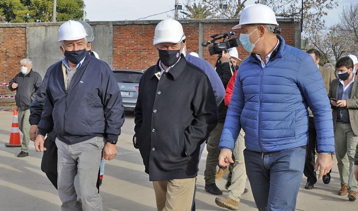 Álvaro Delgado recorrió la planta de tratamiento de efluentes industriales de Paycueros