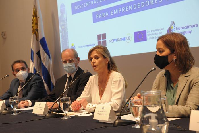 Lanzamiento de Sembrando Redes