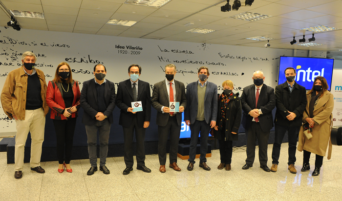 Firma de convenio de cooperación entre Antel y Mevir