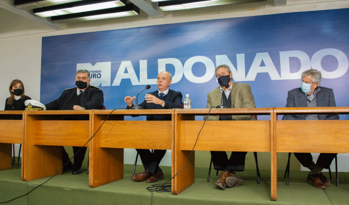 Guardavidas de Maldonado y efectivos de Armada se capacitarán mutuamente en rescates y reanimación