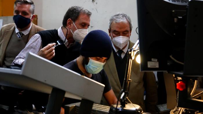 Heber y Mieres visitaron empresa adjudicataria de licitación por 27.600 botas para la Policía