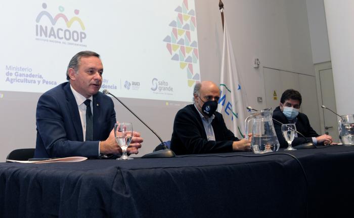 Lanzamiento de la primera edición del Premio Miguel Cardozo