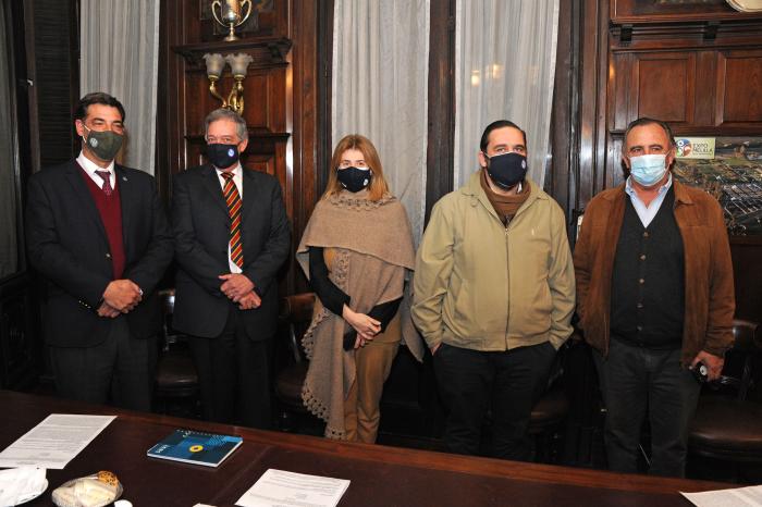 Reunión del ministro de Ganadería, Fernando Mattos, con autoridades de la Asociación Rural