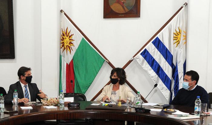 Presidente Lacalle Pou se reunió con autoridades de la Federación Rural