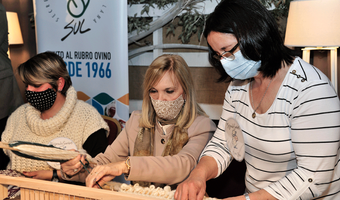 Beatriz Argimón visitó varios espacios de la Expo Prado 2021