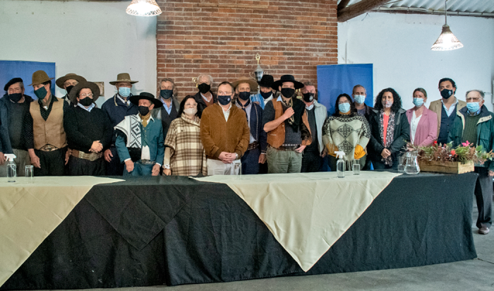 Ministerio de Transporte y Sociedad Criolla de San Carlos firmaron convenio para obra social