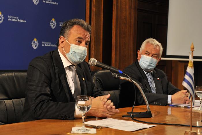 Firma de memorando de entendimiento entre los ministerios de Salud Pública de Chile y Uruguay
