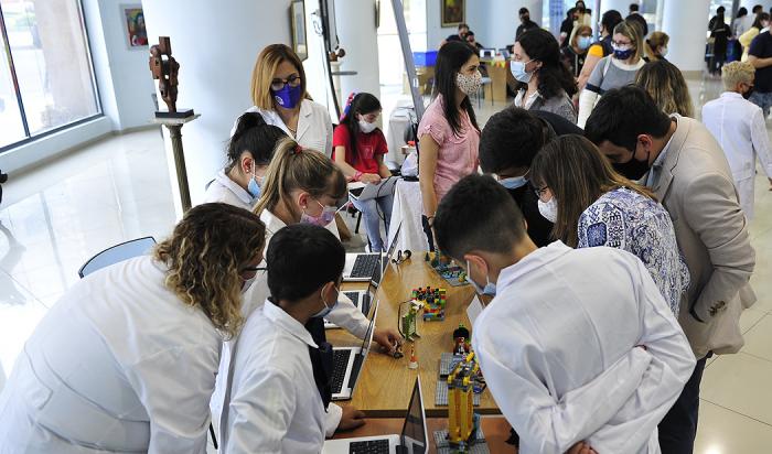 Más de 1.000 escolares y liceales de todo el país participaron de la Semana de la Robótica