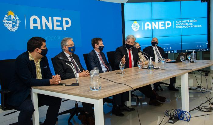 Docentes de ANEP participan durante una semana en el 14.° Foro de Lenguas