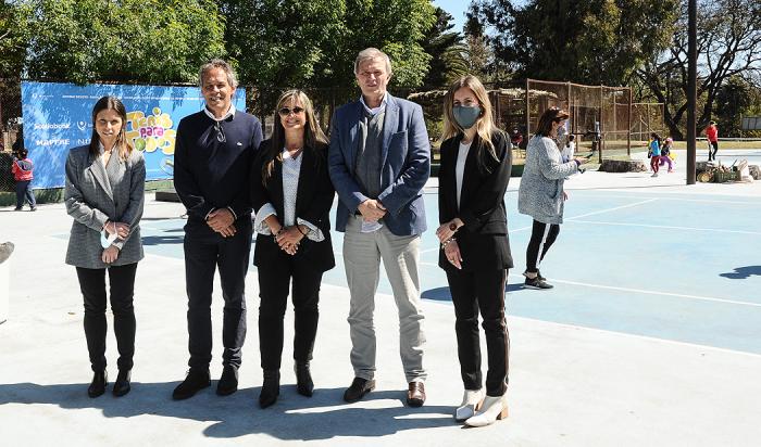 Más de 200 niños asistidos por INAU recibirán clases de tenis en plazas de deportes