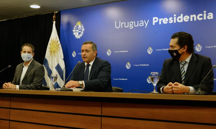 Conferencia de prensa de Álvaro Delgado, Rodrigo Ferrés y Nicolás Vaquer 