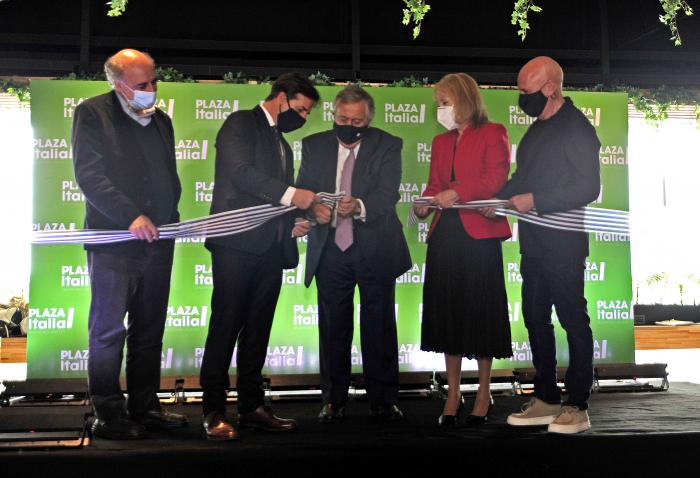 Lacalle Pou participó de inauguración del segundo nivel del Plaza Italia Shopping