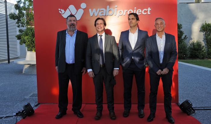 Lacalle Pou inauguró sede de empresa que brinda servicios digitales a 20 países