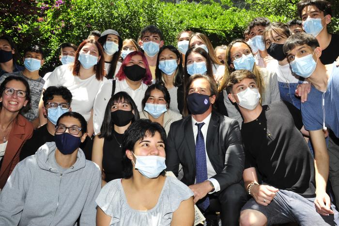 Lacalle Pou visitó institución Ánima