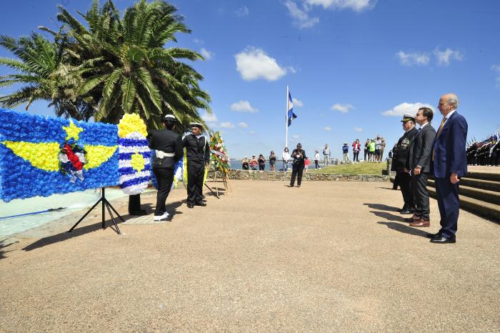 Presidente Lacalle Pou en el 204.° aniversario de la Armada Nacional	