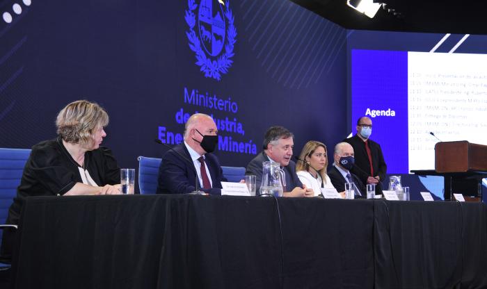 Entrega de certificados a proyectos seleccionados por la convocatoria 2021 para del Fondo Industrial