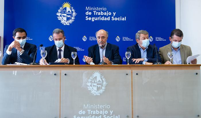 Gobierno presentó decreto que posibilita certificación médica digital por COVID-19 