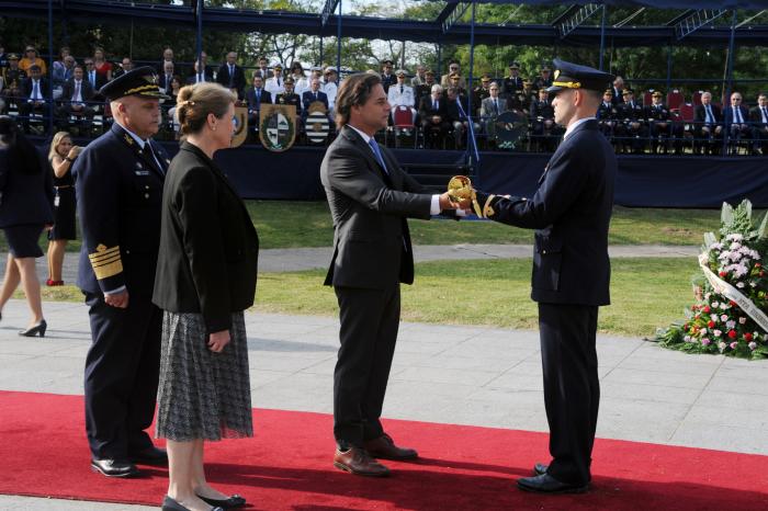 Lacalle Pou participó del 109.° aniversario de la Aviación Militar y Día de la Fuerza Aérea Uruguaya