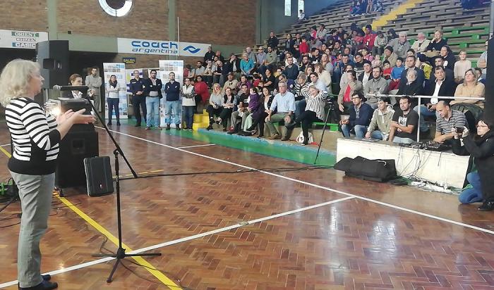 UTE electrifica zonas urbanas y rurales de Salto y Artigas 