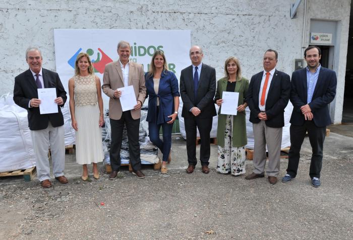 Unidos para Ayudar entregó donación en Ciudad de la Costa