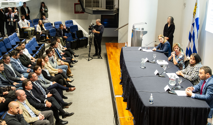 Luis Lacalle Pou en lanzamiento de la segunda edición del ciclo formativo Sembrando Redes Sociales