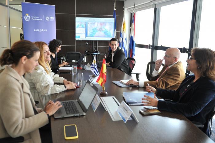 Acuerdo entre AUCI y a Fundación Española para la Ciencia y la Tecnología