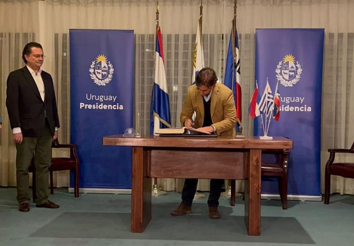Presidente Lacalle Pou regresó al país tras visita oficial a Paraguay