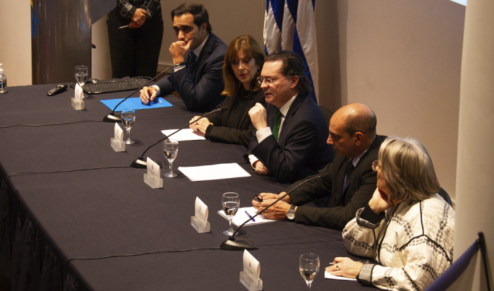 Ferrés destacó importancia de políticas públicas coordinadas para disminuir consumo de sustancias