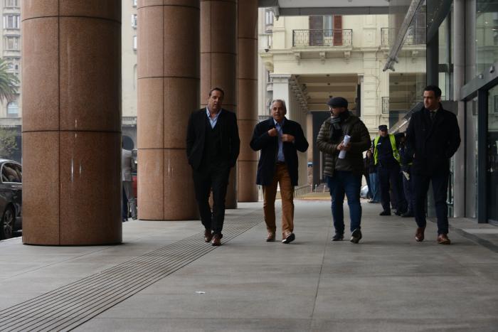 Ministro Peña recibió a los presidentes de Nacional y Peñarol para impulsar acciones en materia medi