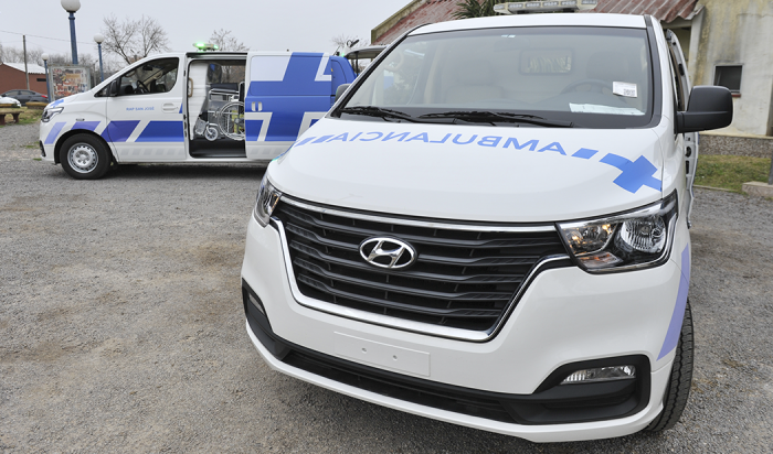 ASSE participó en entrega de dos ambulancias en el departamento de San José