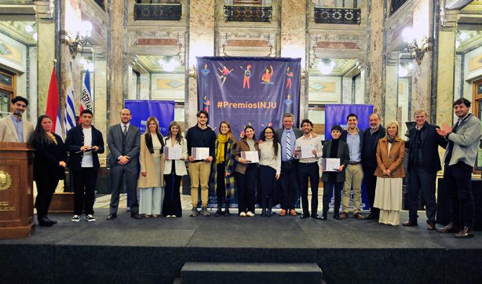 Premios INJU 2022 reconocieron la labor de seis jóvenes uruguayos