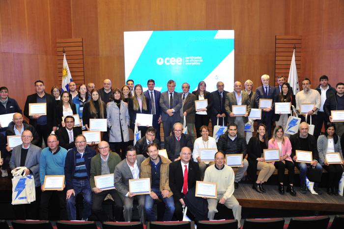 Ejecutivo reconoció a organizaciones que implementaron medidas de eficiencia energética en 2021